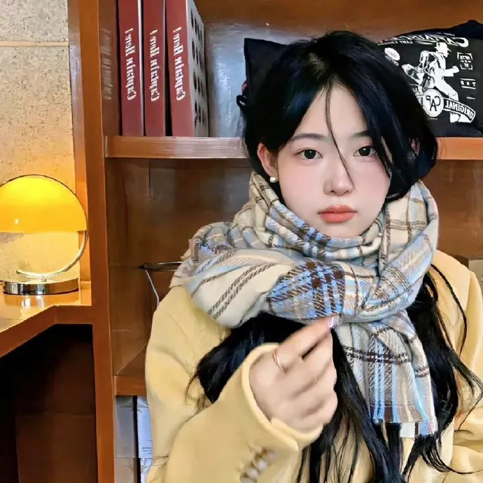 漂亮的售楼小姐2-高清手机版-免费完整版中文